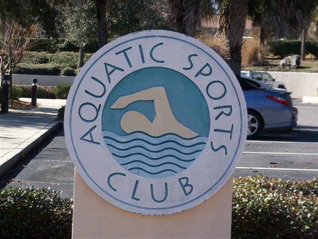 Aquatic Club sign